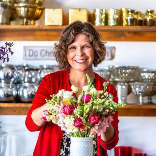Ellen Frost of Local Color Flowers at her studio in the Waverly neighborhood of Baltimore, MD. (Photo by Laura Chase de Formigny)